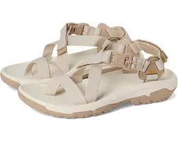 Сандалии Hurricane Terra Dactyl от Teva с переработанными материалами и магнитной пряжкой