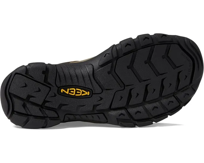 Сланцы KEEN Newport Slide с водоотталкивающим нубуком и противоскользящей подошвой