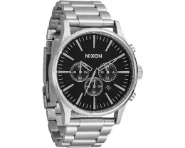Nixon Sentry Chrono с корпусом из нержавеющей стали и водонепроницаемостью 100 метров