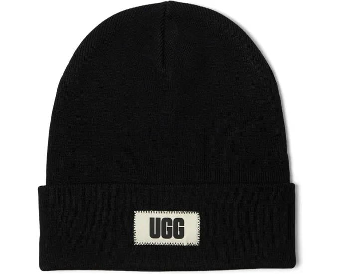 Вязаная шапка UGG High Crown Beanie черного цвета
