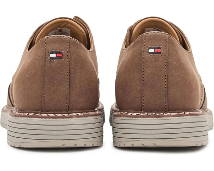 Туфли Hinede от Tommy Hilfiger с деталями wingtip и память формы