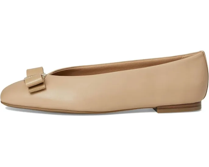 Балетки Anne Klein Willow с регулируемым ремешком и бантом