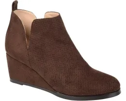 Ботильоны Mylee на платформе с перфорацией от Journee Collection