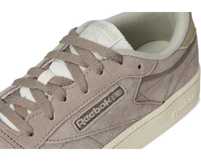 Кроссовки Reebok Lifestyle Club C 85 в классическом теннисном стиле