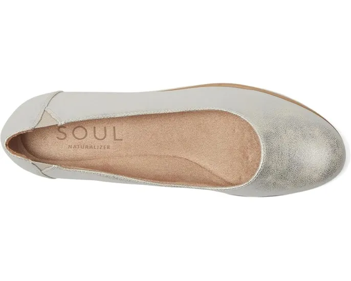 Балетки Naturalizer Idea с миндалевидным носком и эластичными вставками для комфорта
