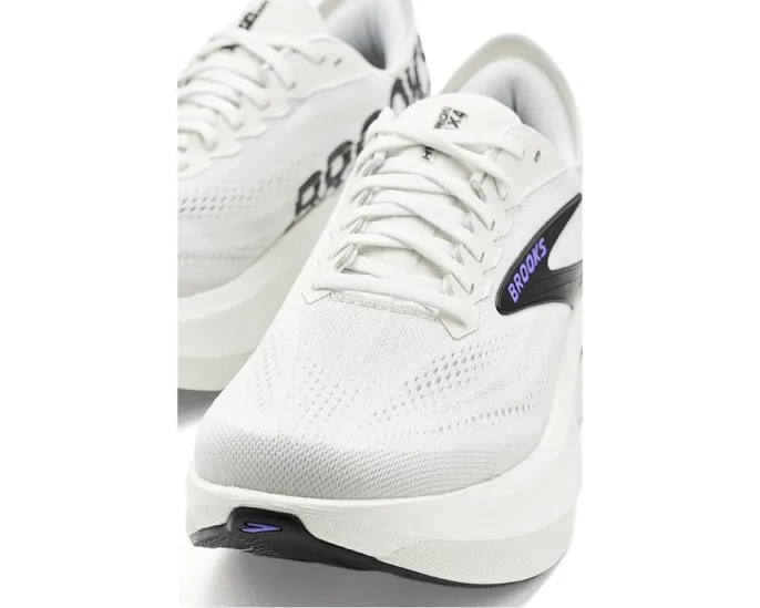 Кроссовки Hyperion Max 4 от Brooks серые