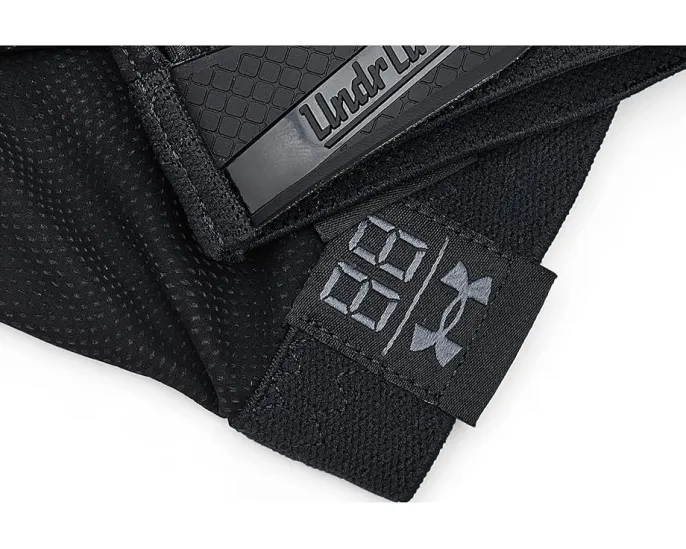 Бейсбольные перчатки Clean Up Under Armour для захвата