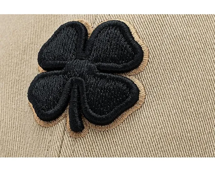 Кепка Black Clover Two Tone Vintage 39 с регулируемой посадкой и контрастным козырьком