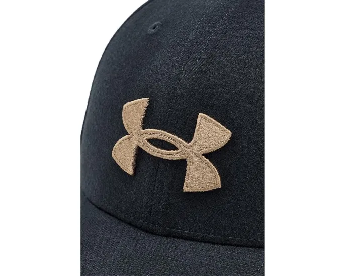 Under Armour бейсболка Blitzing Low Brushed с текстурированным трикотажем и эластичным подкладом