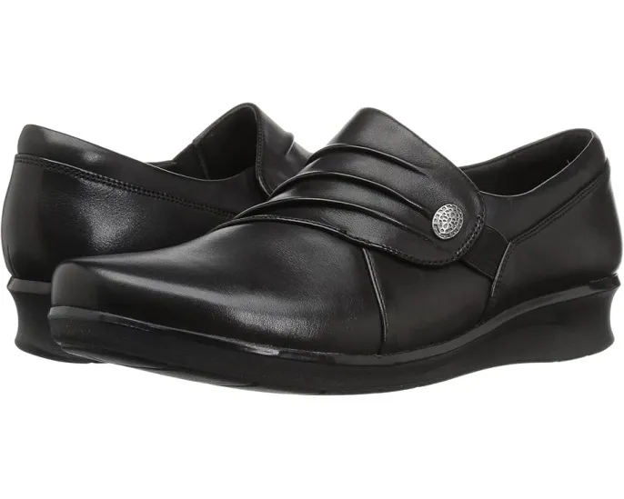 Обувь Hope Roxanne с эластичными вставками и амортизирующей стелькой Clarks
