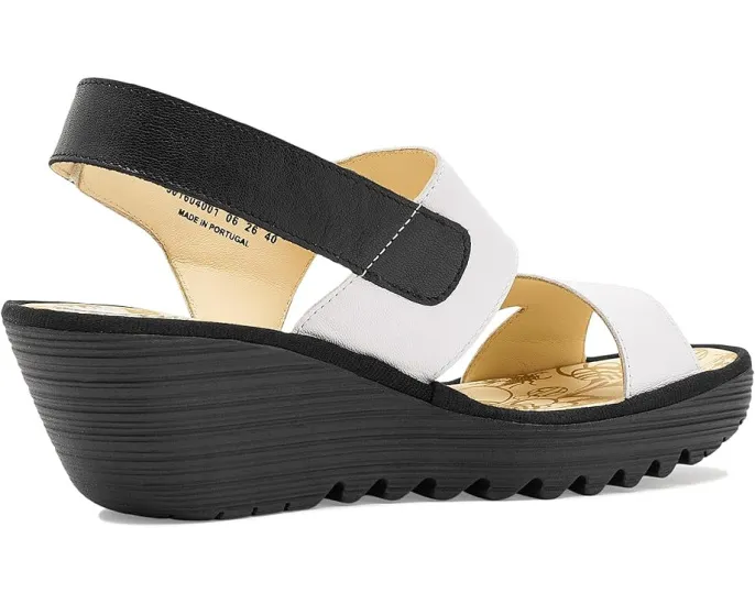 Сандалии FLY LONDON Yaad604fly на танкетке с ажурным дизайном и ремешком на липучке