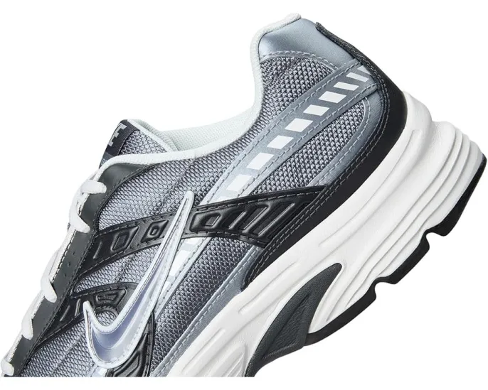 Кроссовки Nike Initiator с дышащим верхом и мягкой пеной