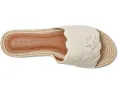 Сандалии Biricha Floral Flat от Lucky Brand с объемным цветочным декором и резиновой подошвой
