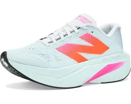 Беговые кроссовки New Balance FuelCell SuperComp Trainer v3 с карбоновой пластиной