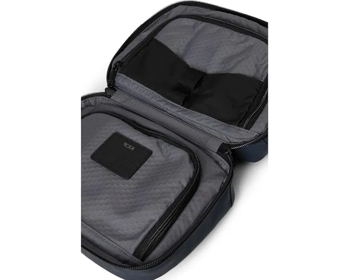 Дорожная косметичка Tumi Response из баллистического нейлона