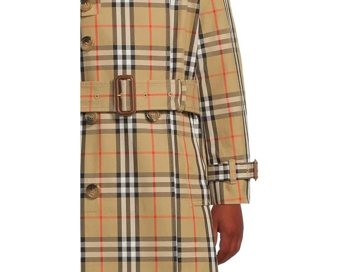 Детский тренч Mary от Burberry Kids с фирменной клеткой и поясом