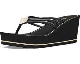 Босоножки GUESS Sabrie на платформе и танкетке