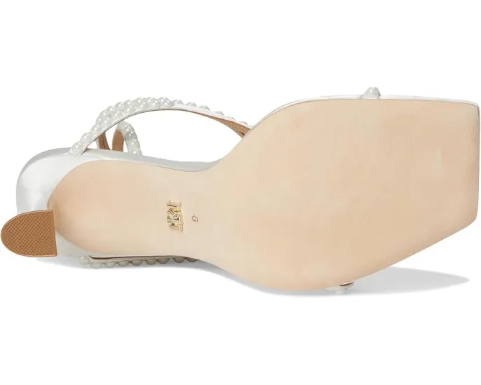 Босоножки Badgley Mischka Gianni на каблуке с жемчужными бусинами и квадратным носком