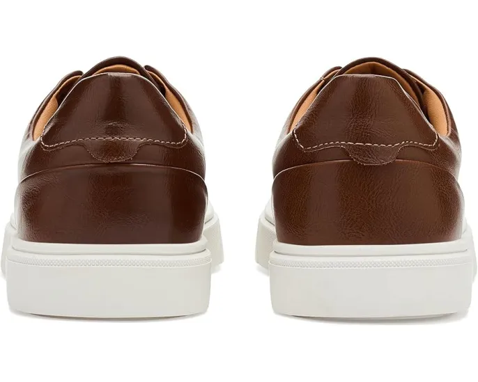 Кроссовки Steve Madden Lacer на мягкой стельке с круглым носком