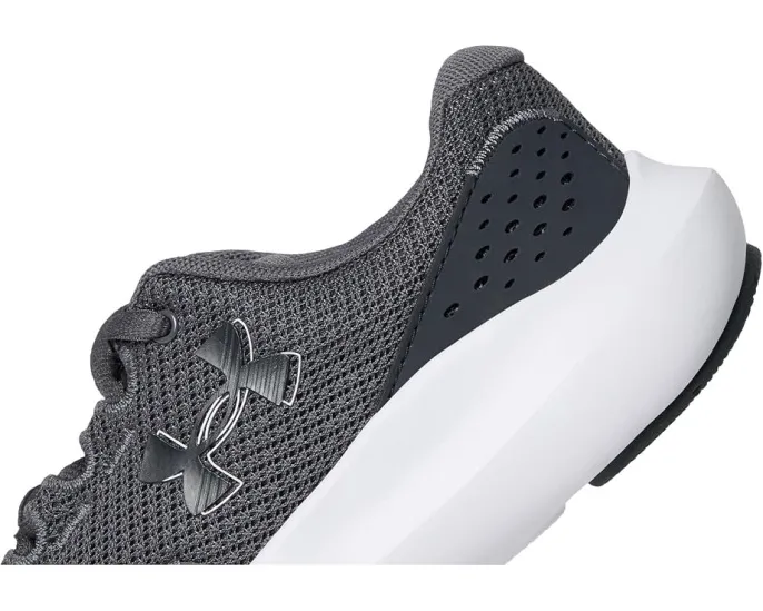 Детские кроссовки Under Armour Surge 4 для активных игр с резиновой подошвой