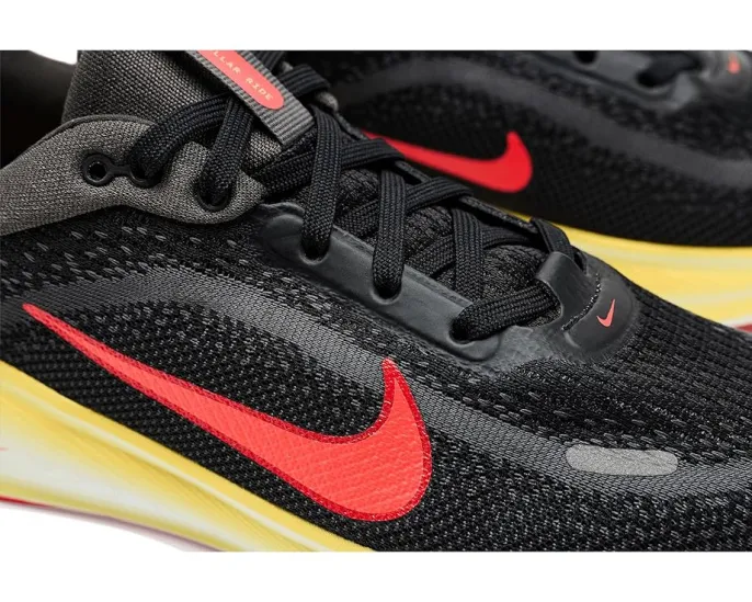 Беговые кроссовки Nike Kids Stellar Ride с пеной ComfiRide