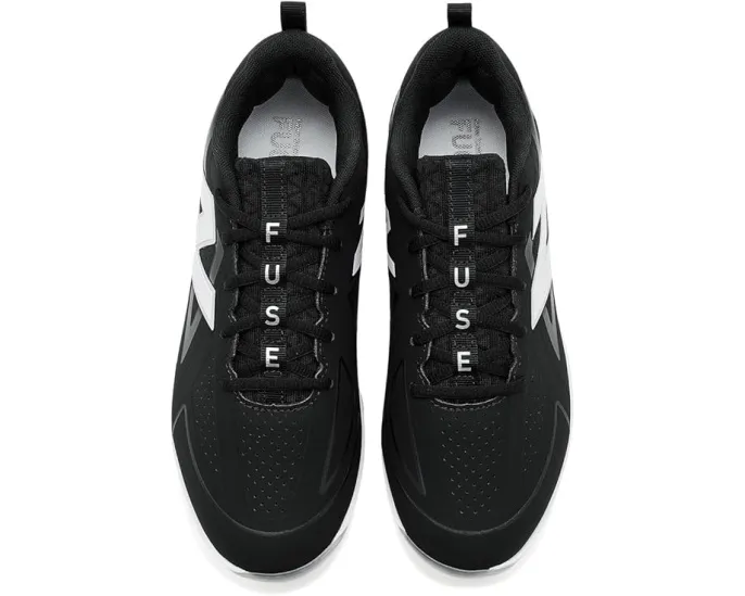 Софтбольные бутсы New Balance Fuse V5 Molded с литой подошвой для игры на любом покрытии