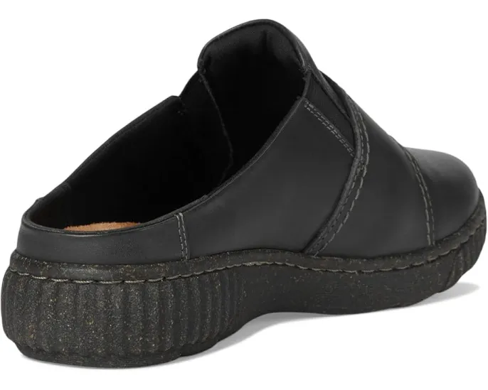 Туфли Clarks Caroline Bay с круглым носком и стелькой Ultimate Comfort