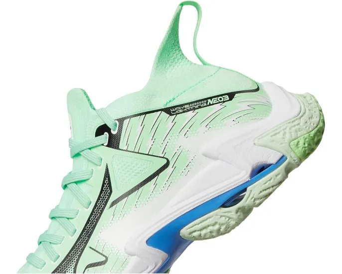 Кроссовки Mizuno Wave Lightning Neo 3 с технологией ENERZEY NXT и пластиной WAVE