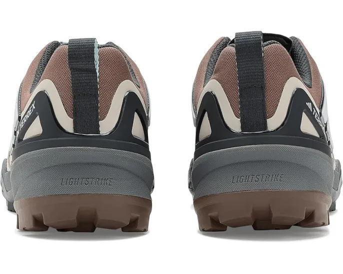 Треккинговые кроссовки adidas Terrex Skychaser с мембраной GORE-TEX для скоростного хайкинга