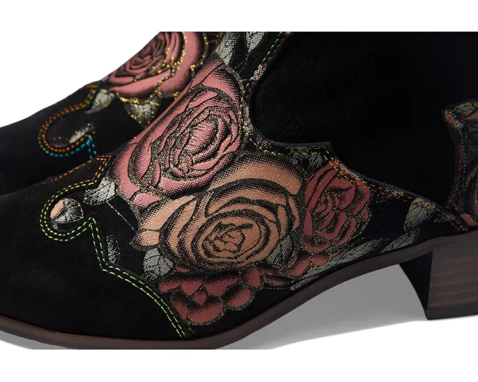 Ковбойские сапоги L'Artiste by Spring Step Ladyluck-Shine с нашивками