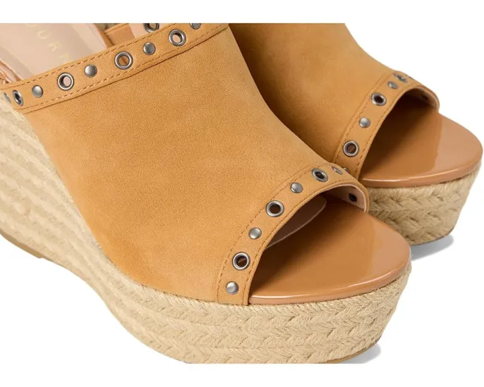 Сандалии Yari на танкетке в стиле эспадрильи от Journee Collection