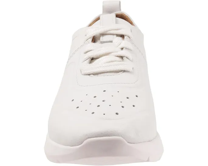 Кроссовки SoftWalk Stella из кожи с перфорацией