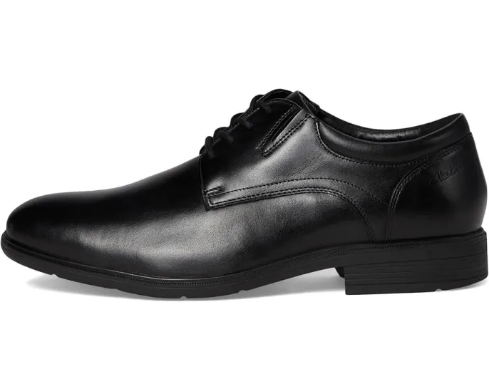 Туфли Clarks Steadwell Lace с миндалевидным носком и противоскользящей подошвой