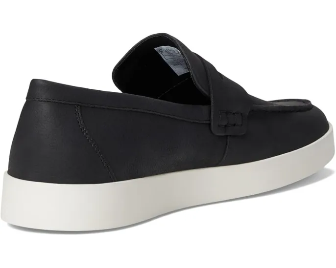Loafers Calvin Klein Ellard с миндалевидным носком из искусственной кожи