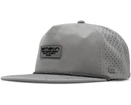 Бейсболка melin Hydro Coronado Brick с гидрофобной технологией и перфорацией