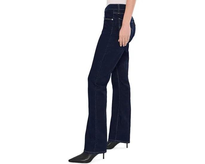 Женские джинсы Levi's Womens Classic Bootcut с технологией WaterLess и кожаным патчем