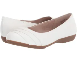 Балетки Clara от Cliffs by White Mountain с плиссировкой