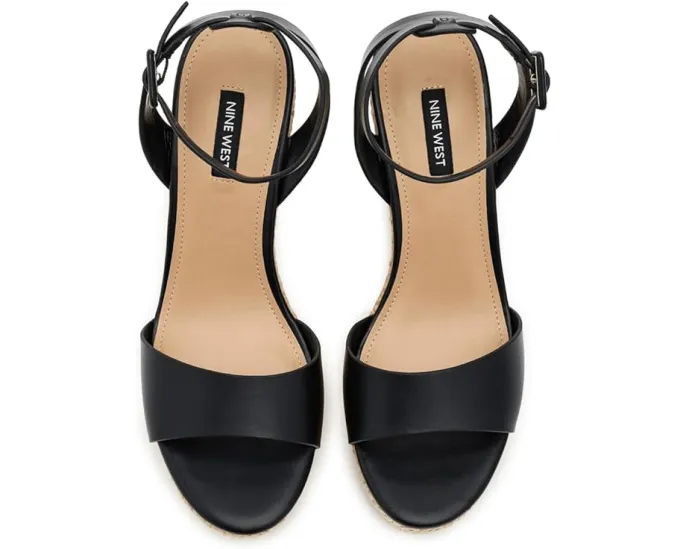 Босоножки Nine West Hanlow на танкетке черные