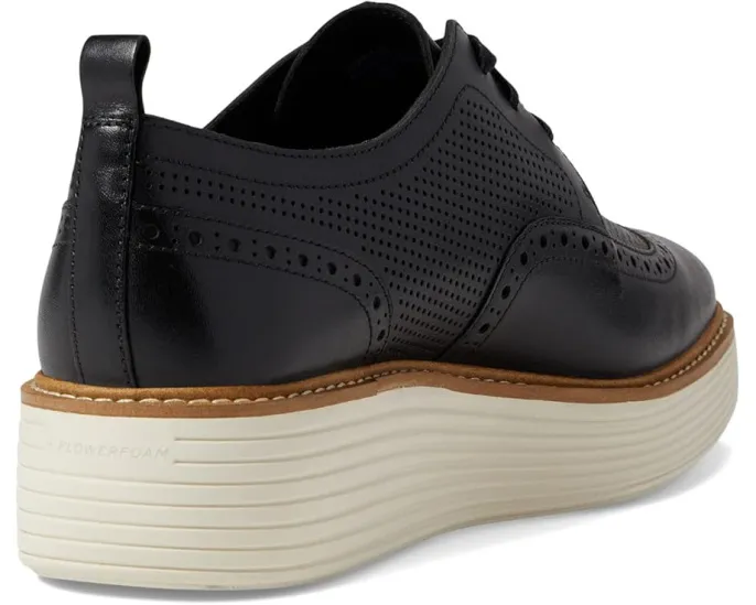 Оксфорды Originalgrand Platform Wing Tip на платформе с декоративными перфорациями от Cole Haan
