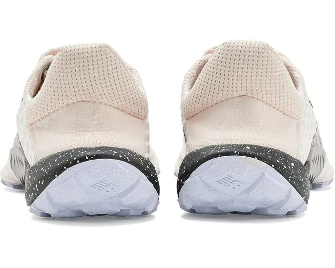 Трейловые кроссовки New Balance Minimus Trail v1 с технологией FuelCell и подошвой AT Tread