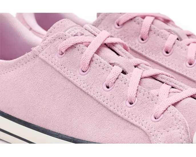 Кроссовки Converse Chuck Taylor All Star Dainty Lucky Tonal Suede Low Top ультранизкие