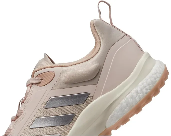 Golf обувь Adidas Zoysia с технологией BOOST и фирменными тремя полосками