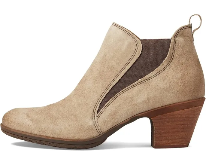 Ботинки Comfortiva Bailey на платформе с каблуком и память формы