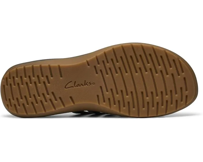 Сандалии Maelynn Abby Clarks из кожи с металлическими деталями на клиновидном каблуке