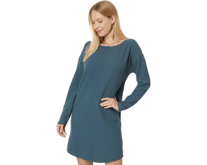 Платье Lilla P Seamed Boatneck с длинным рукавом и разрезом