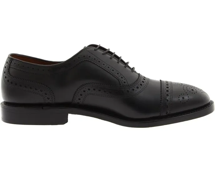Оксфорды Allen Edmonds Strand с перфорацией и отделкой патina