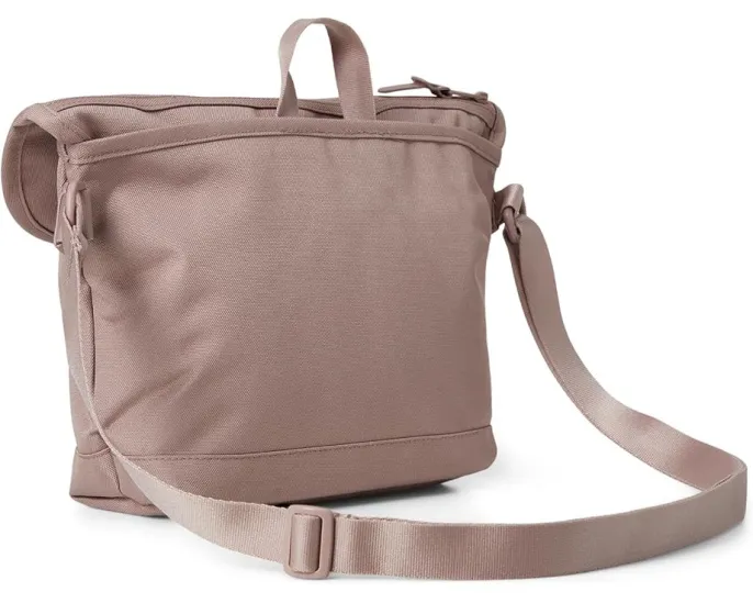 Маленькая сумка-мессенджер Herschel Supply Co. Cove