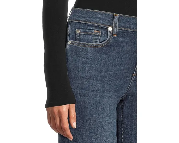 Джинсы Dojo от 7 For All Mankind с клешем средней посадки и контрастной строчкой