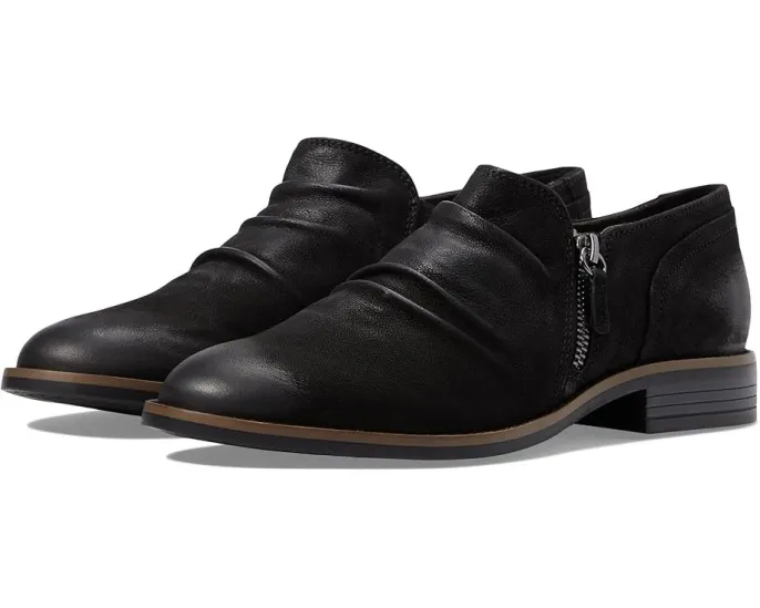 Туфли Clarks Camzin Pace с регулируемой застежкой молнией и кожаным верхом