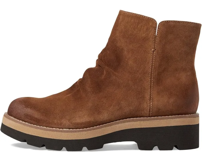 Ботинки Sofft Pecola из водонепроницаемой кожи и замши на платформе